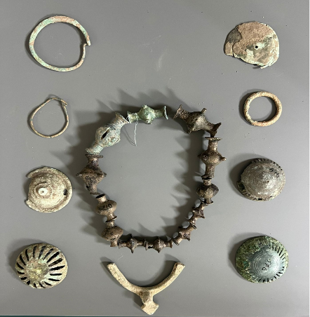 Objekte prej bronzi (shekulli XII – IV BCE)